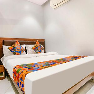 Fabhotel Powai Inn